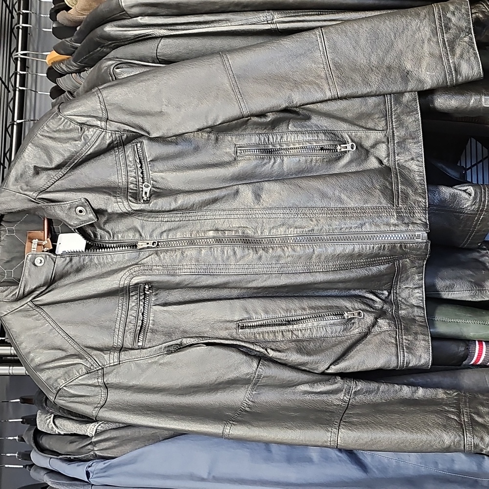 Mens‎ Danier black leather jacket